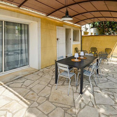 3 Bedroom Awesome Home In Chateuneuf De Gadagne Châteauneuf-de-Gadagne Zewnętrze zdjęcie