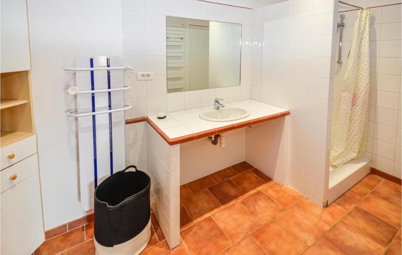 3 Bedroom Awesome Home In Chateuneuf De Gadagne Châteauneuf-de-Gadagne Zewnętrze zdjęcie