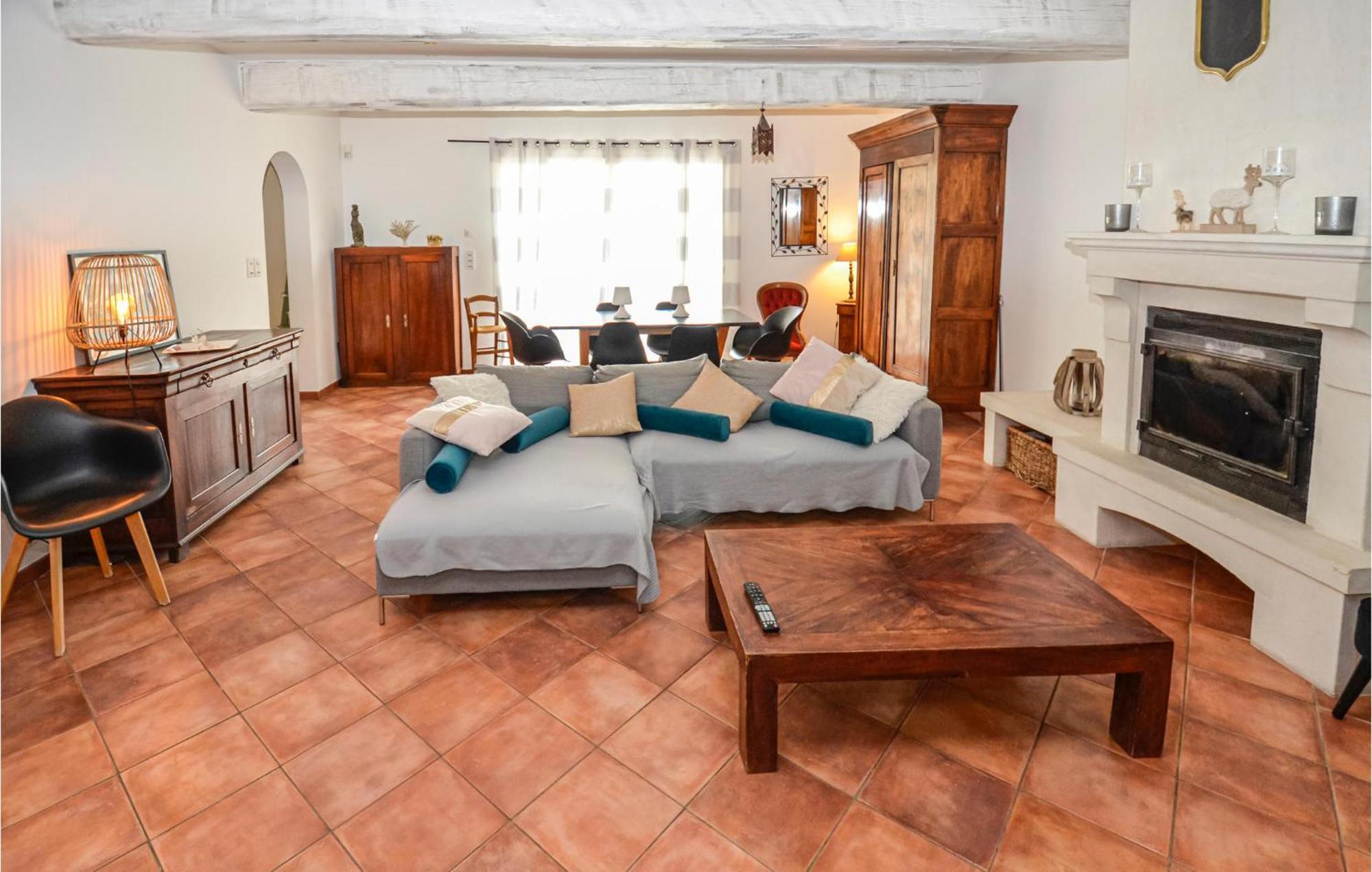 3 Bedroom Awesome Home In Chateuneuf De Gadagne Châteauneuf-de-Gadagne Zewnętrze zdjęcie